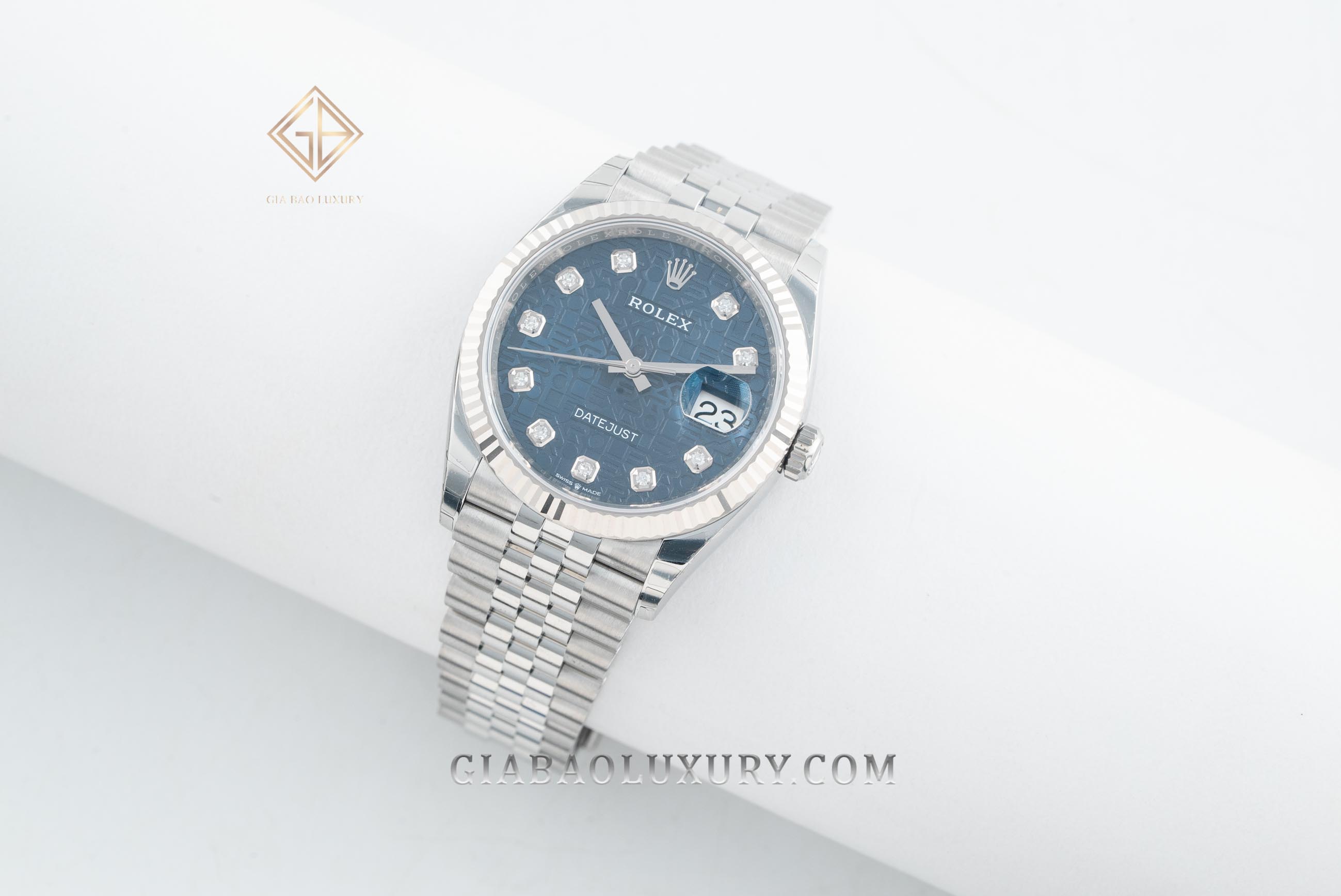 Đồng Hồ Rolex Datejust 36 126234 Mặt Số Vi Tính Xanh (Like New)