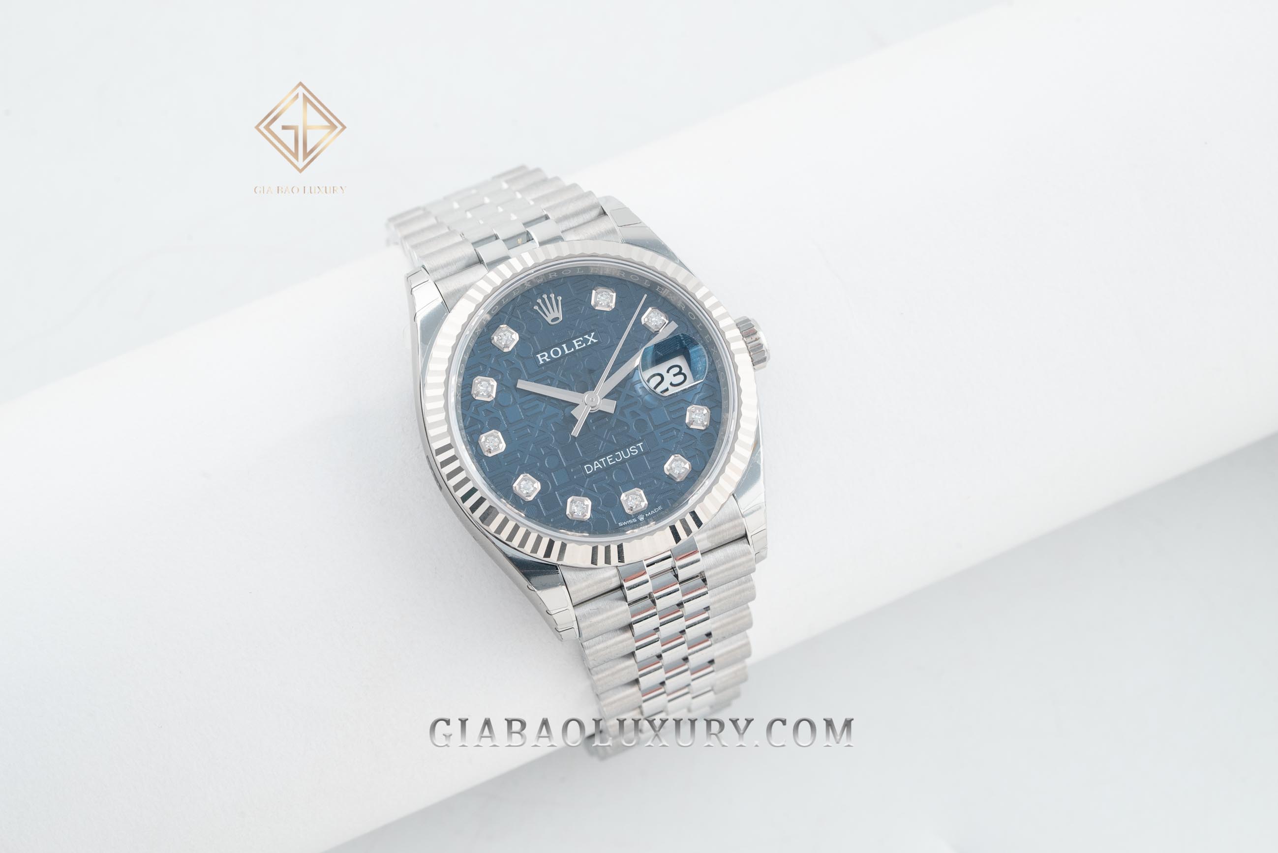 Đồng Hồ Rolex Datejust 36 126234 Mặt Số Vi Tính Xanh (Like New)