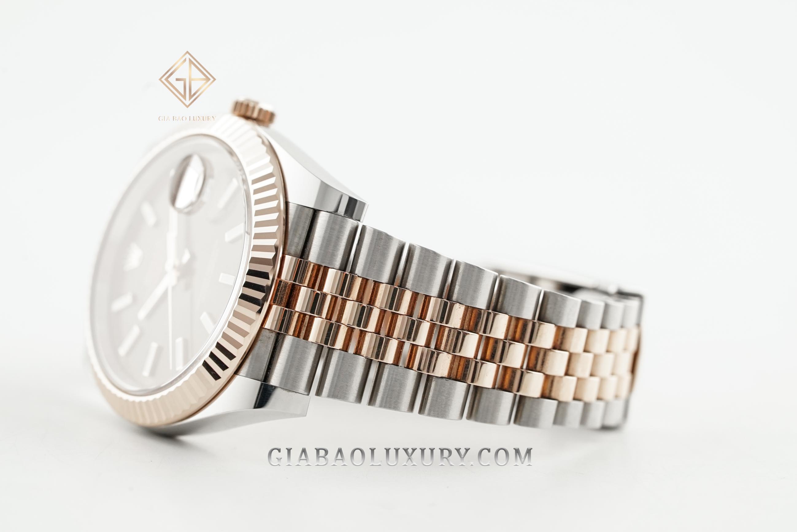 Đồng Hồ Rolex Datejust 41 126331 Mặt Số Chocolate Cọc Số Dạ Quang (Like New)