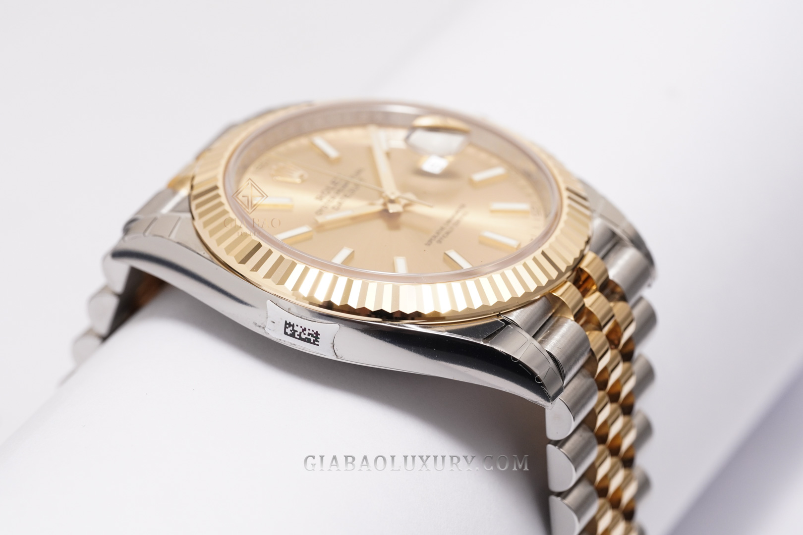 Đồng Hồ Rolex Datejust 41 126333 Mặt Số Vàng Champagne
