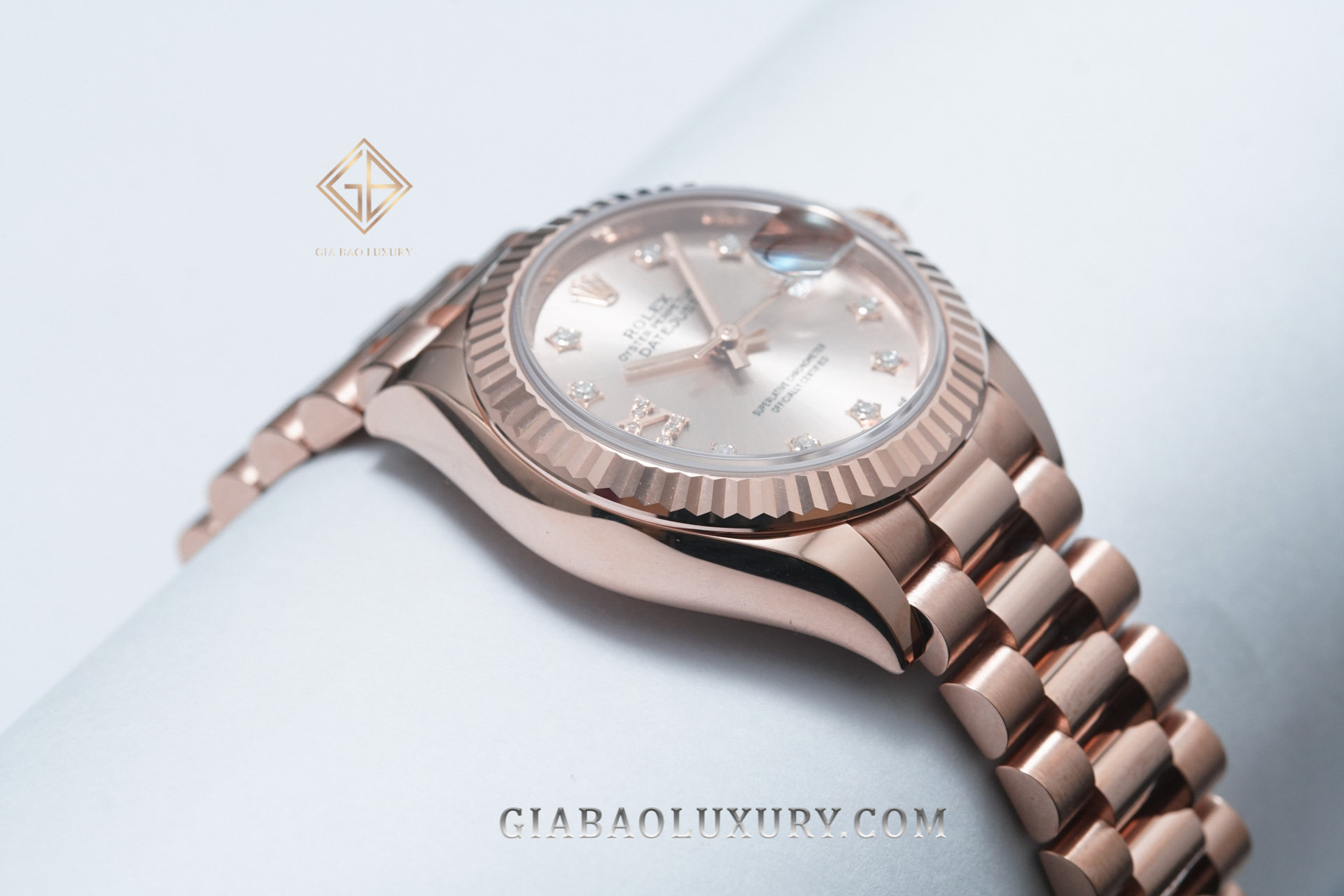 Đồng Hồ Rolex Lady-Datejust 279175 Mặt Số Sundust Cọc Số Sao La Mã