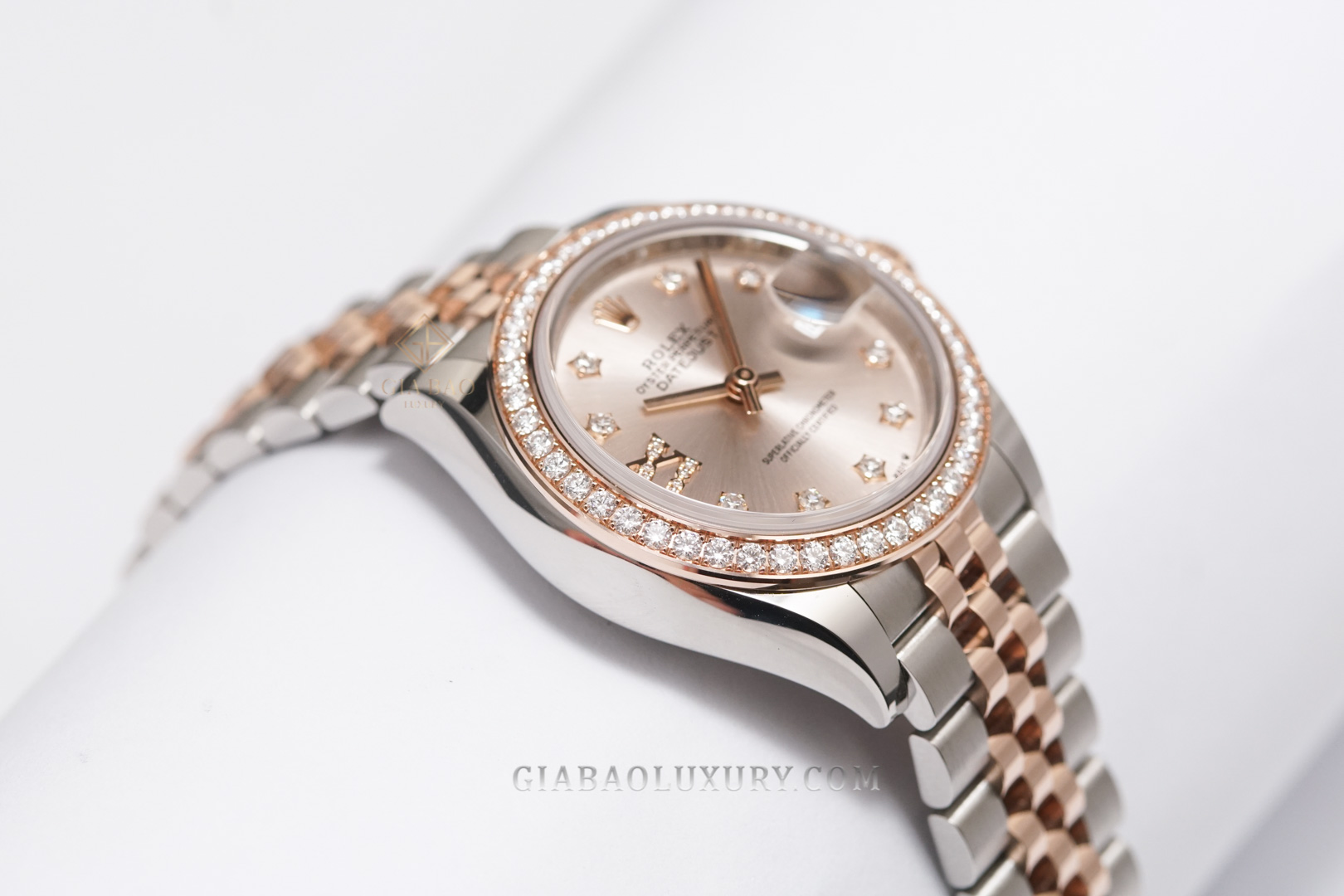 Đồng Hồ Rolex Lady-Datejust 279381RBR Mặt Sundust Cọc Số Kim Cương Sao