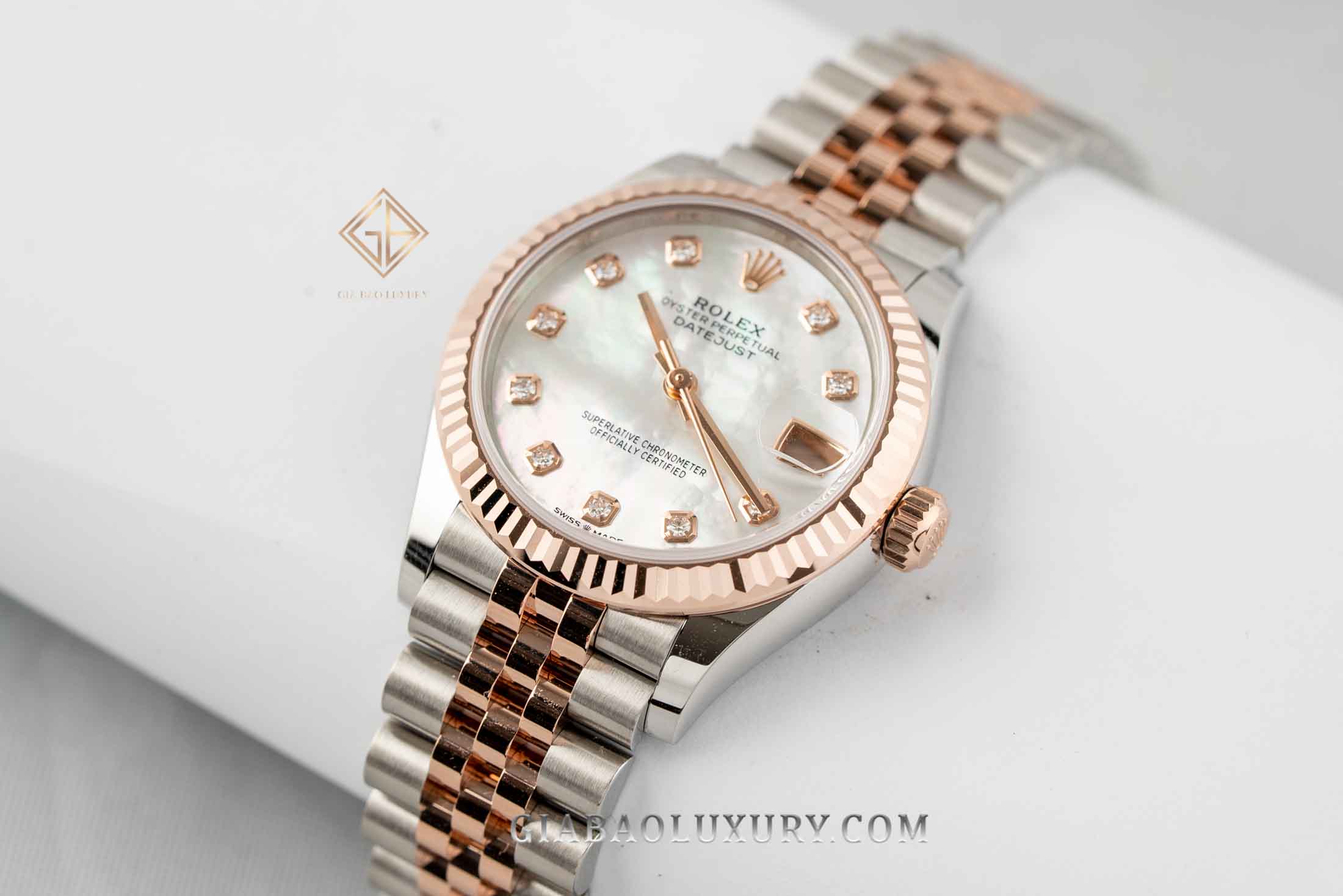 Đồng Hồ Rolex Lady Datejust 279171 Mặt Số Vỏ Trai Trắng