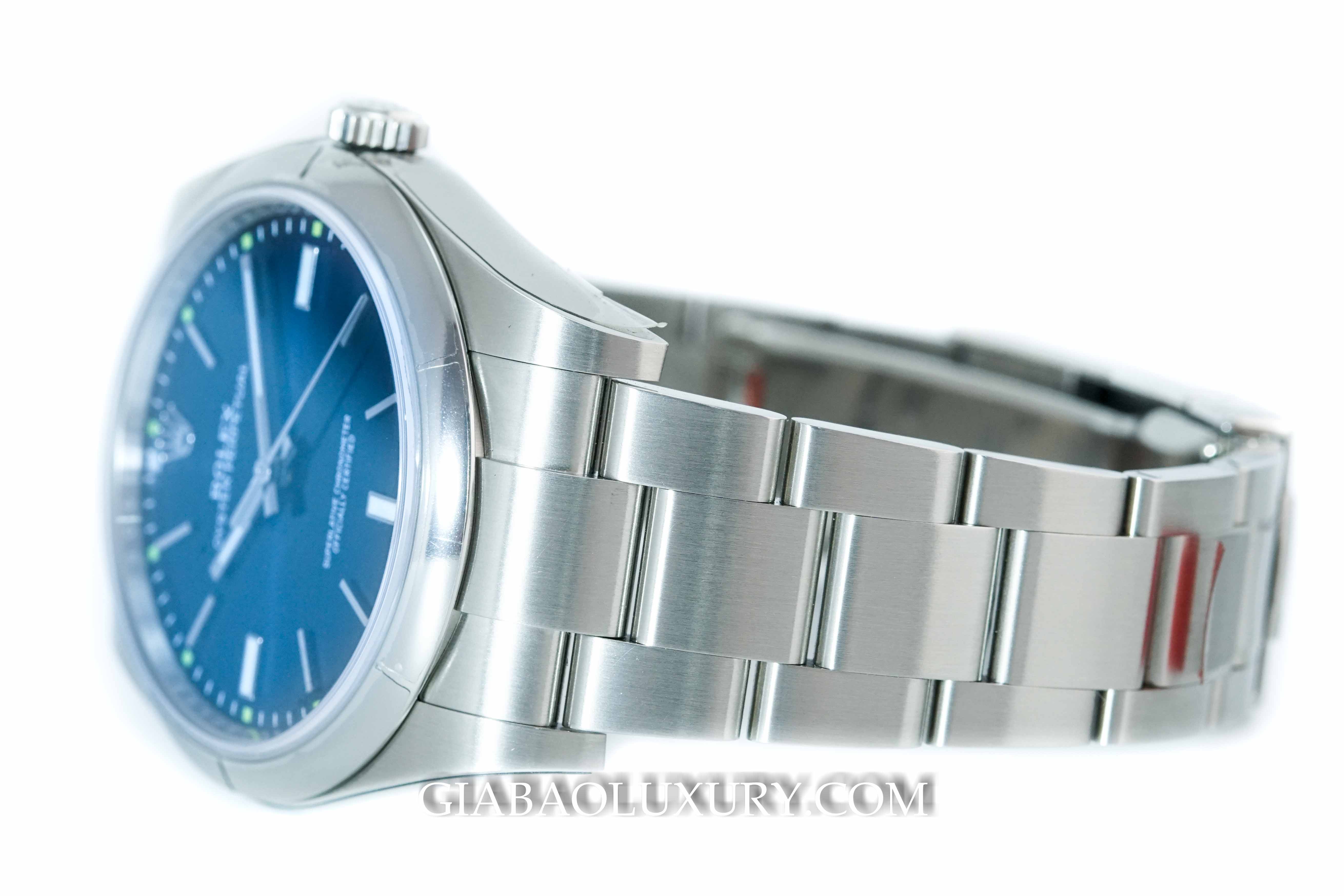 Đồng Hồ Rolex Oyster Perpetual 39 114300 Mặt Số Xanh