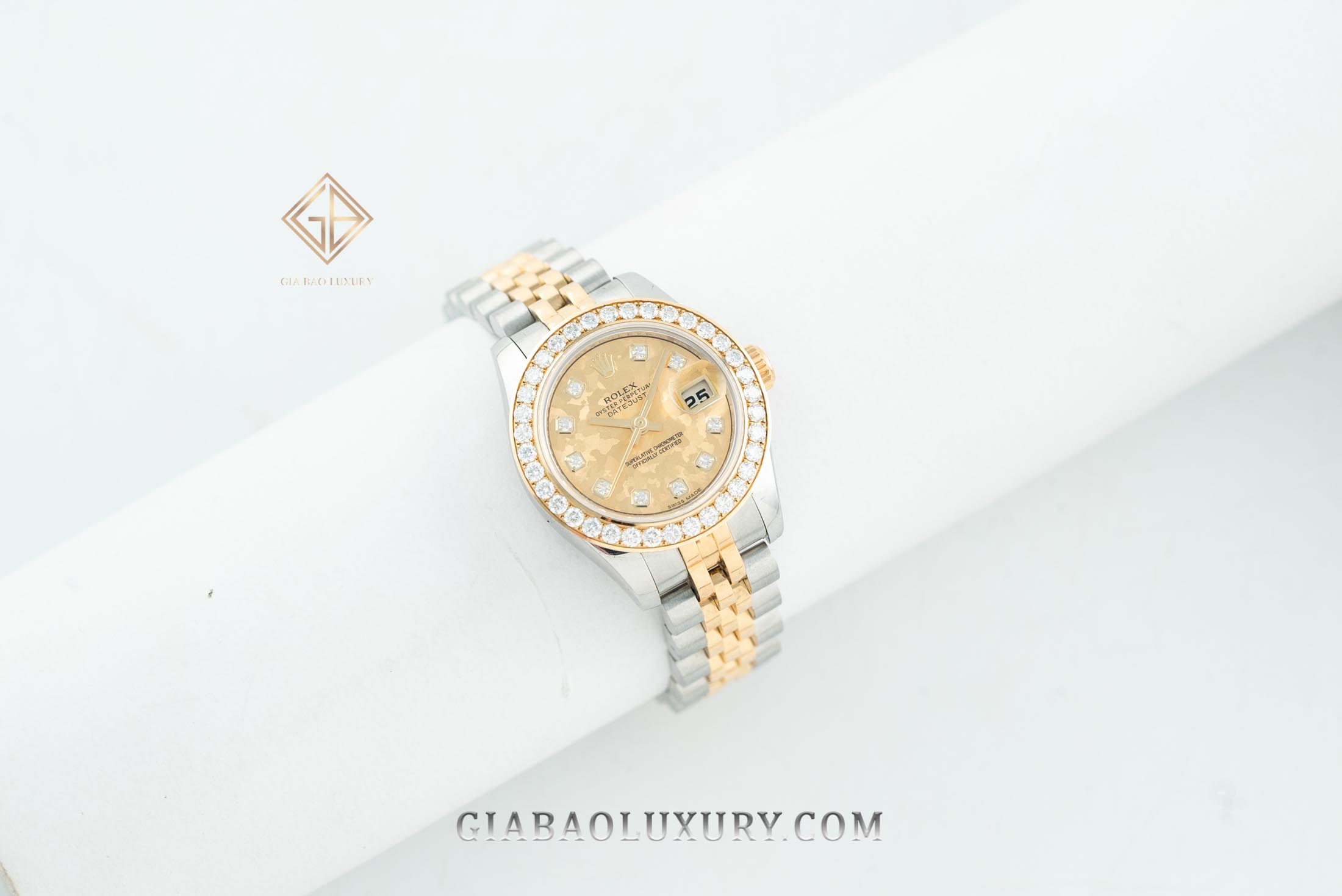 Đồng Hồ Rolex Lady-Datejust 26 179173 Mặt Số Họa Tiết Hoa Vàng Nạm Kim Cương