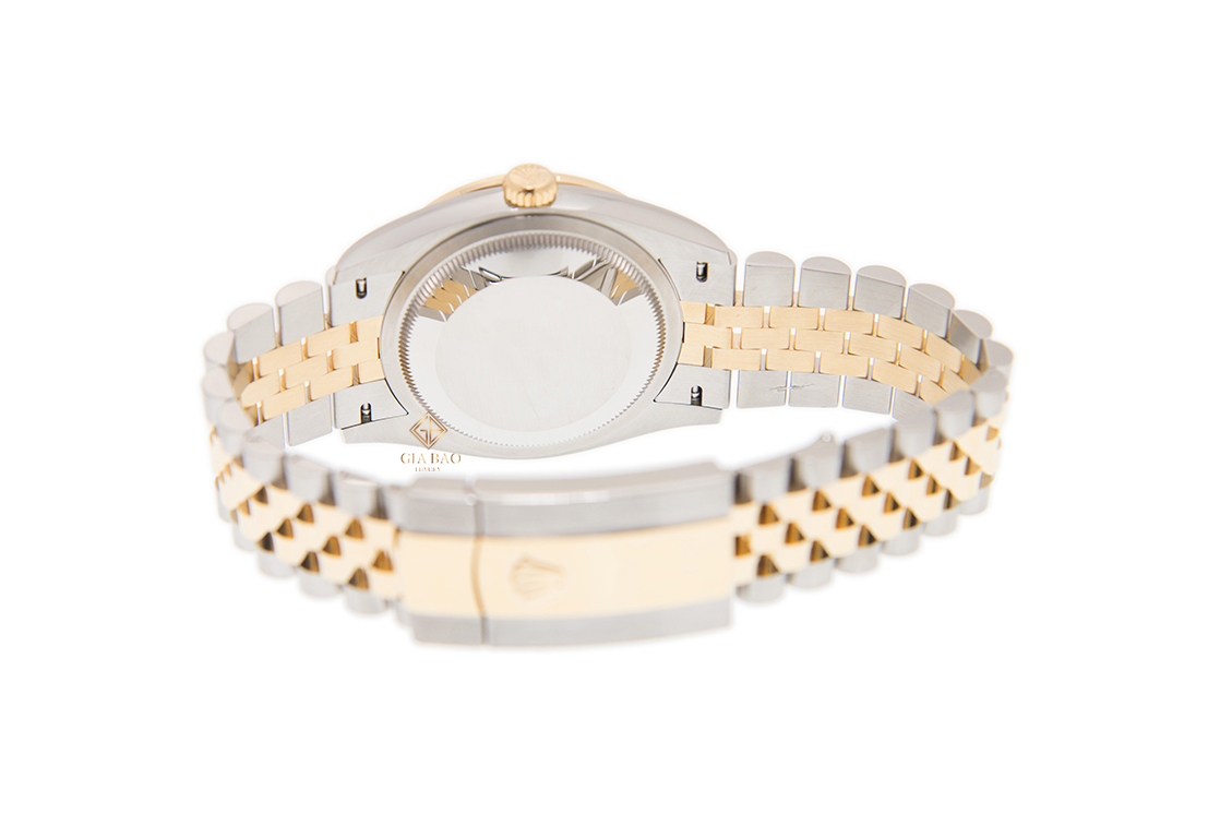 Đồng Hồ Rolex Datejust 36 126283RBR Mặt Số Vỏ Trai Trắng