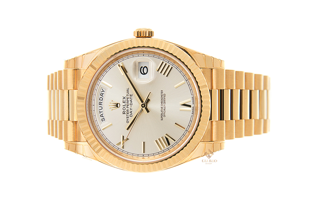 Đồng Hồ Rolex Day-Date 40 228238 Mặt Số Bạc Cọc Số La Mã