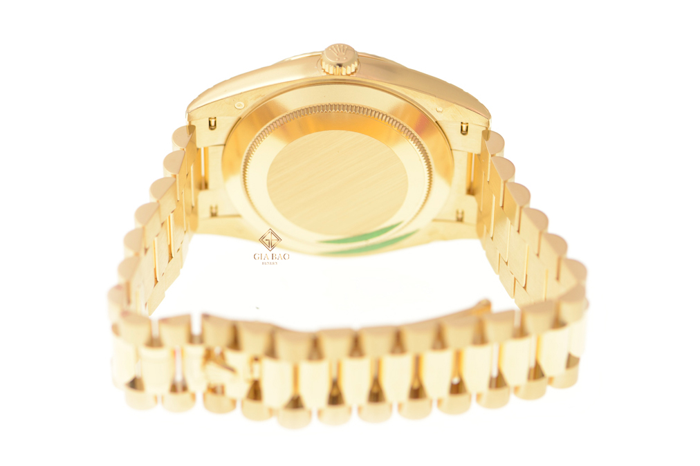 Đồng Hồ Rolex Day-Date 40 228238 Mặt Số Đen Họa Tiết Chéo