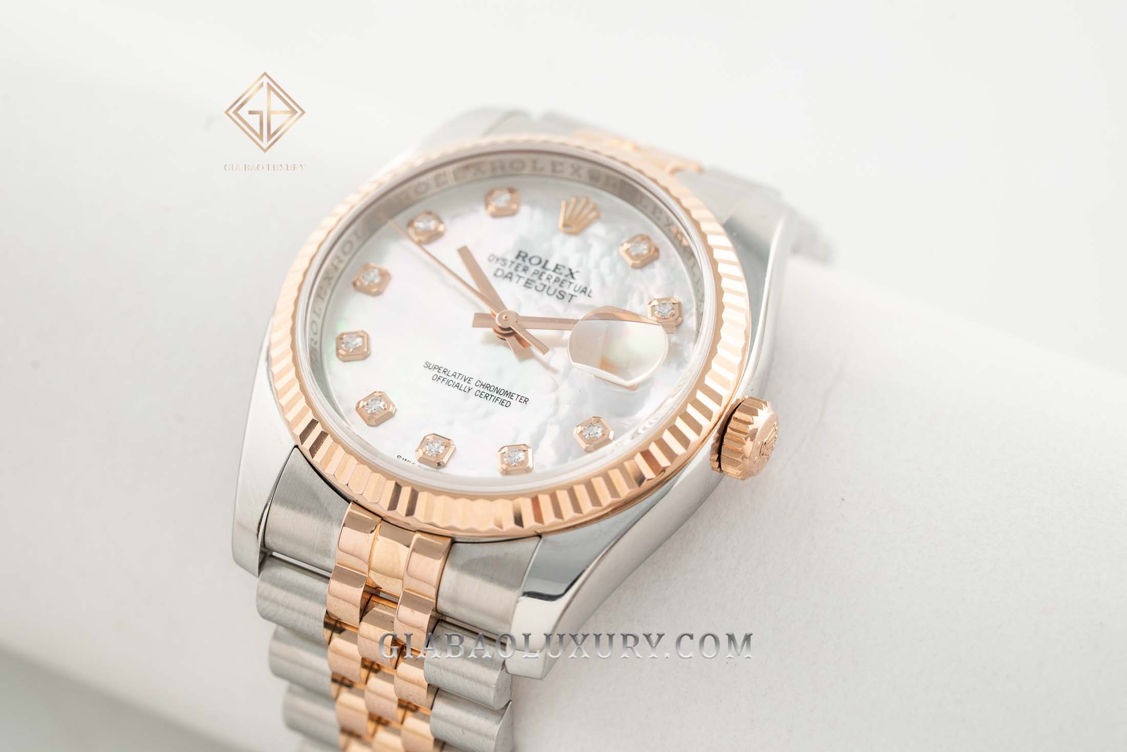 Đồng Hồ Rolex Datejust 36 116231 Mặt Số Vỏ Trai Trắng