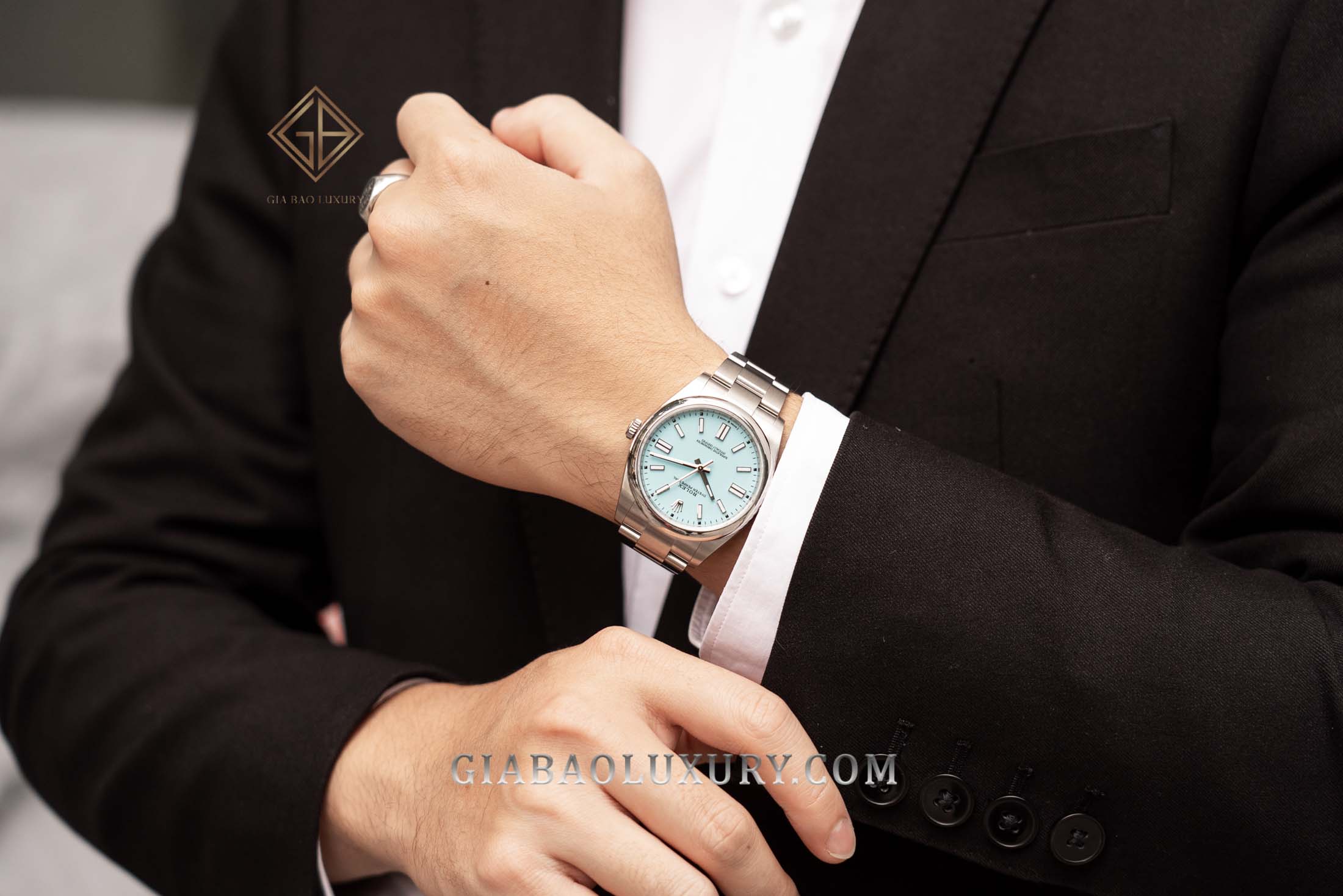 Đồng Hồ Rolex Oyster Perpetual 41 124300 Mặt Số Ice Blue