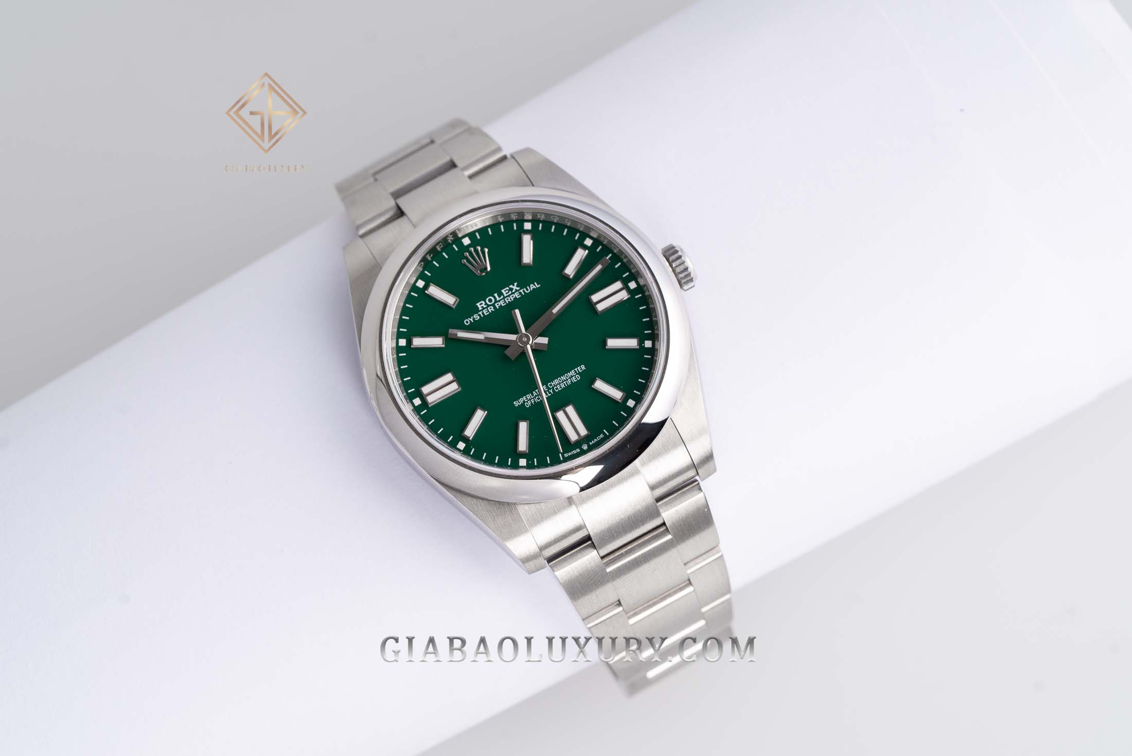 Đồng Hồ Rolex Oyster Perpetual 41 124300 Mặt Số Xanh