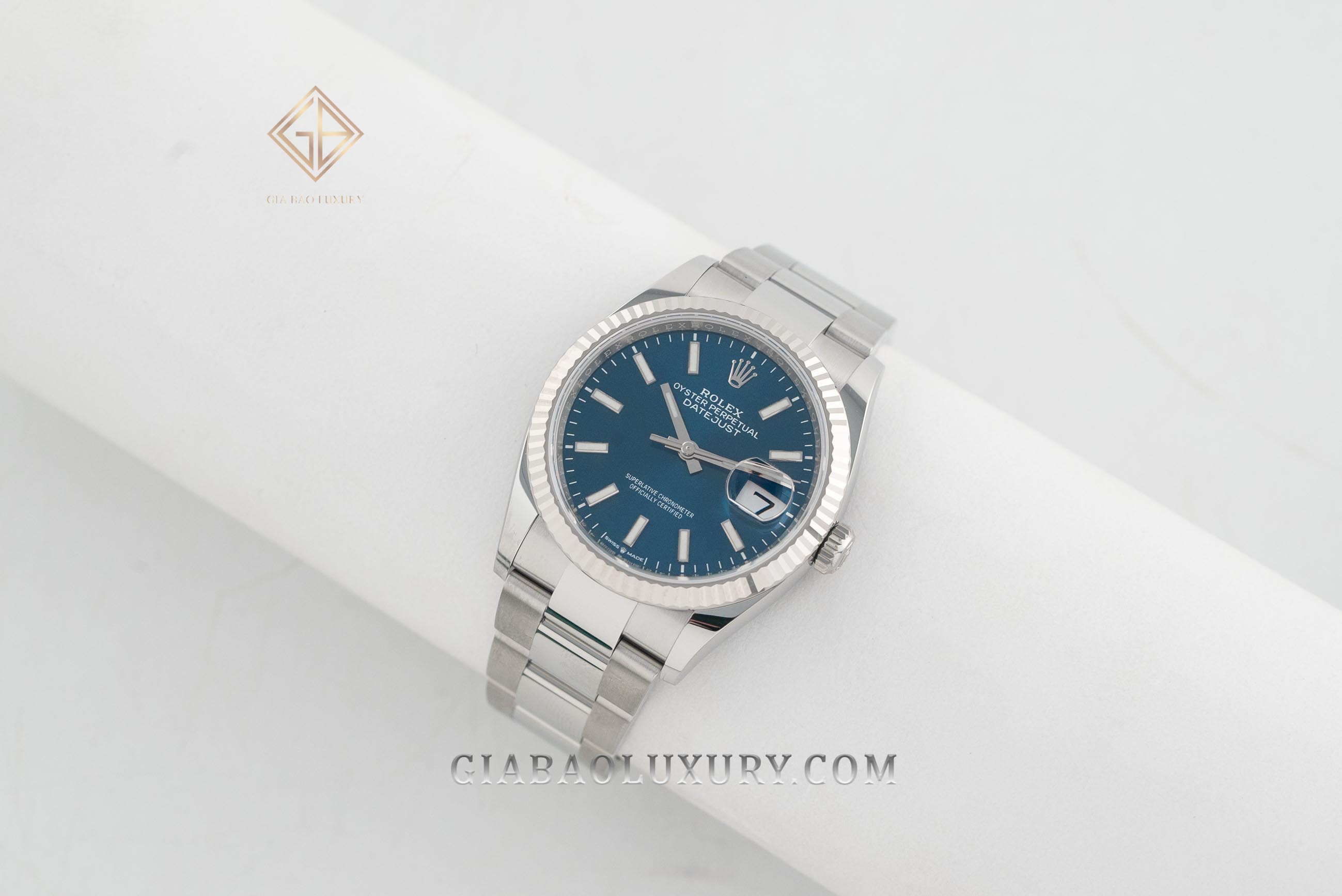 Đồng Hồ Rolex Datejust 36 126234 Mặt Số Xanh Dây Đeo Oyster