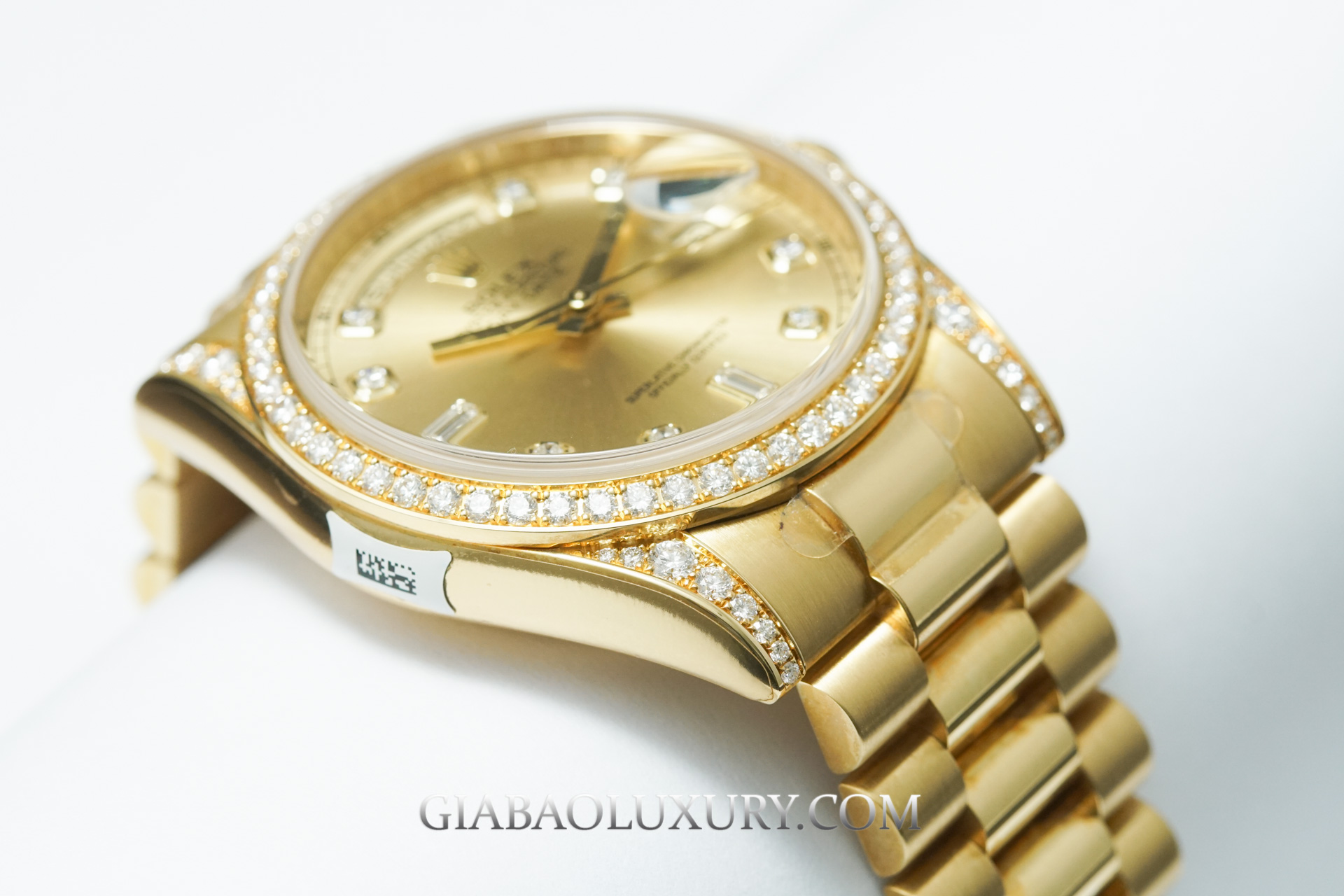 Đồng Hồ Rolex Day-Date 36 118388 Mặt Số Champagne Nạm Kim Cương