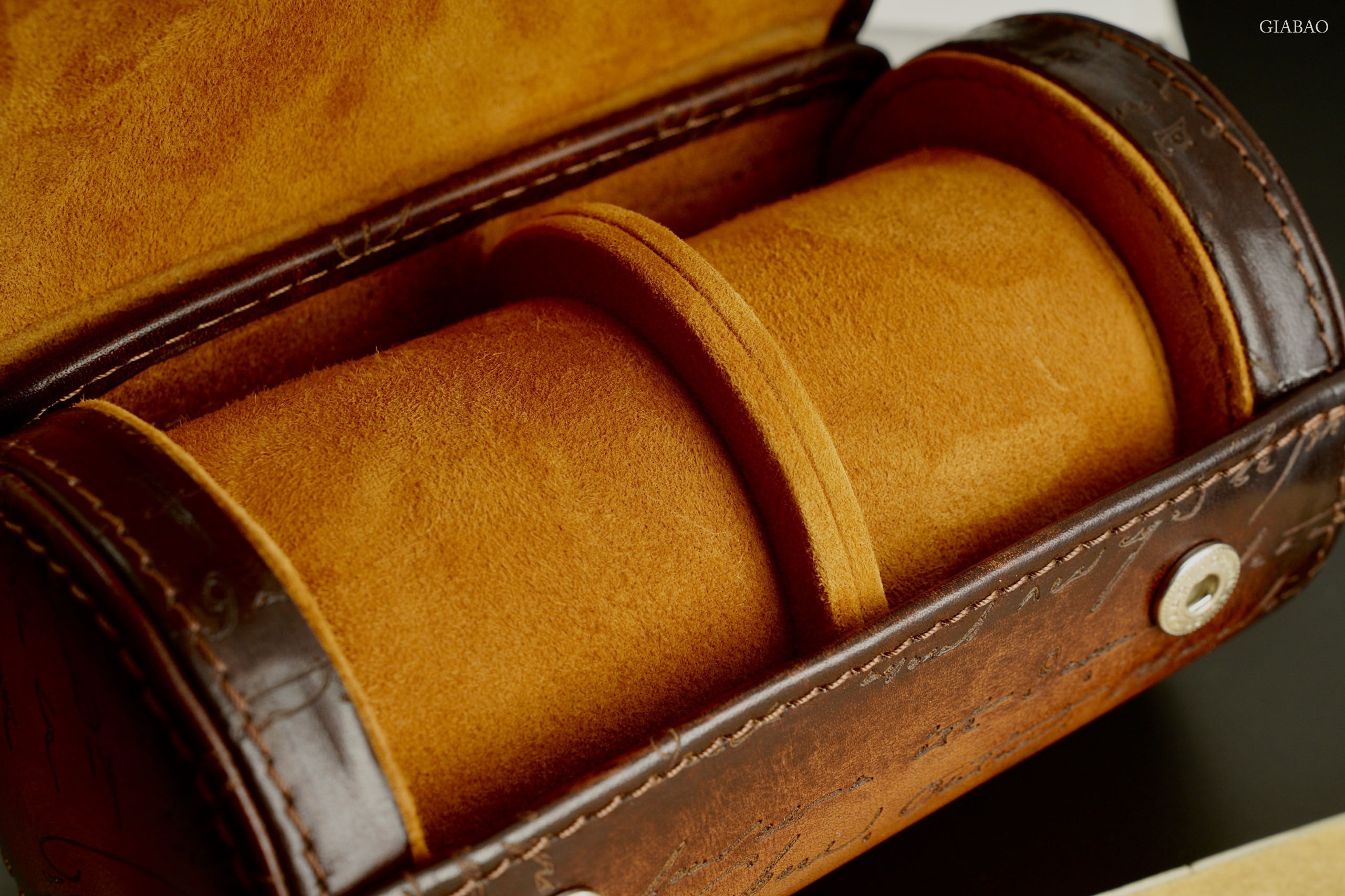 Hộp Travel Box 2 Ngăn Bosphorus Leather x Gia Bao Aras Parchment Patina Màu Nâu Sáng