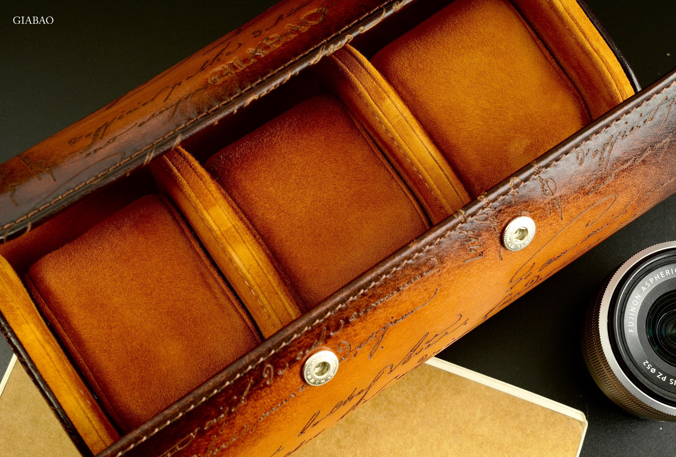 Hộp Travel Box 3 Ngăn Bosphorus Leather x Gia Bao Galata Parchment Patina Màu Nâu Sáng