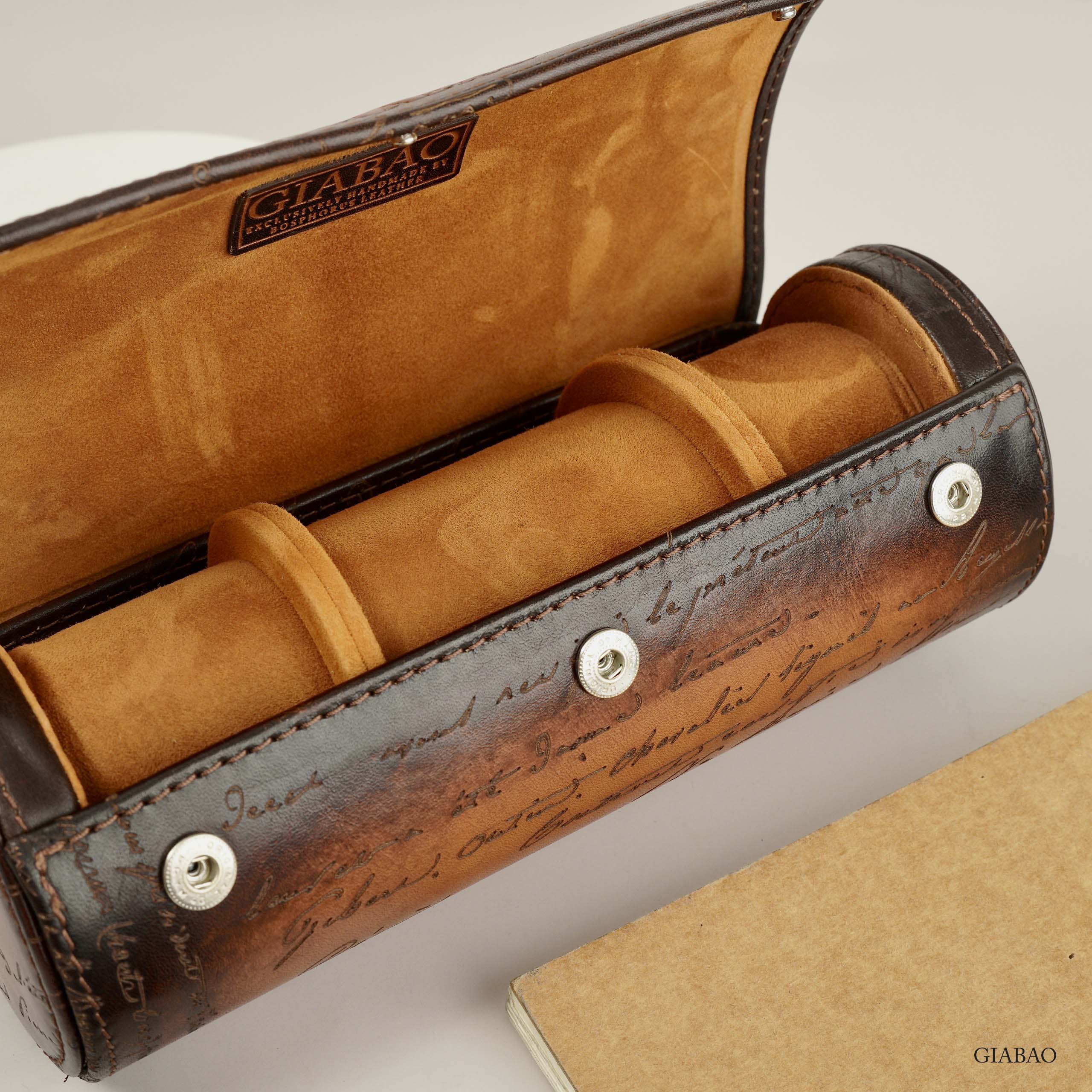 Hộp đựng đồng hồ ARAS,chất liệu da bò nâu vani patina, hiệu: BOSPHORUS LEATHER, kích thước 22.5cm X 10cm X 7.5cm, dùng cho 03 đồng hồ, mới 100%