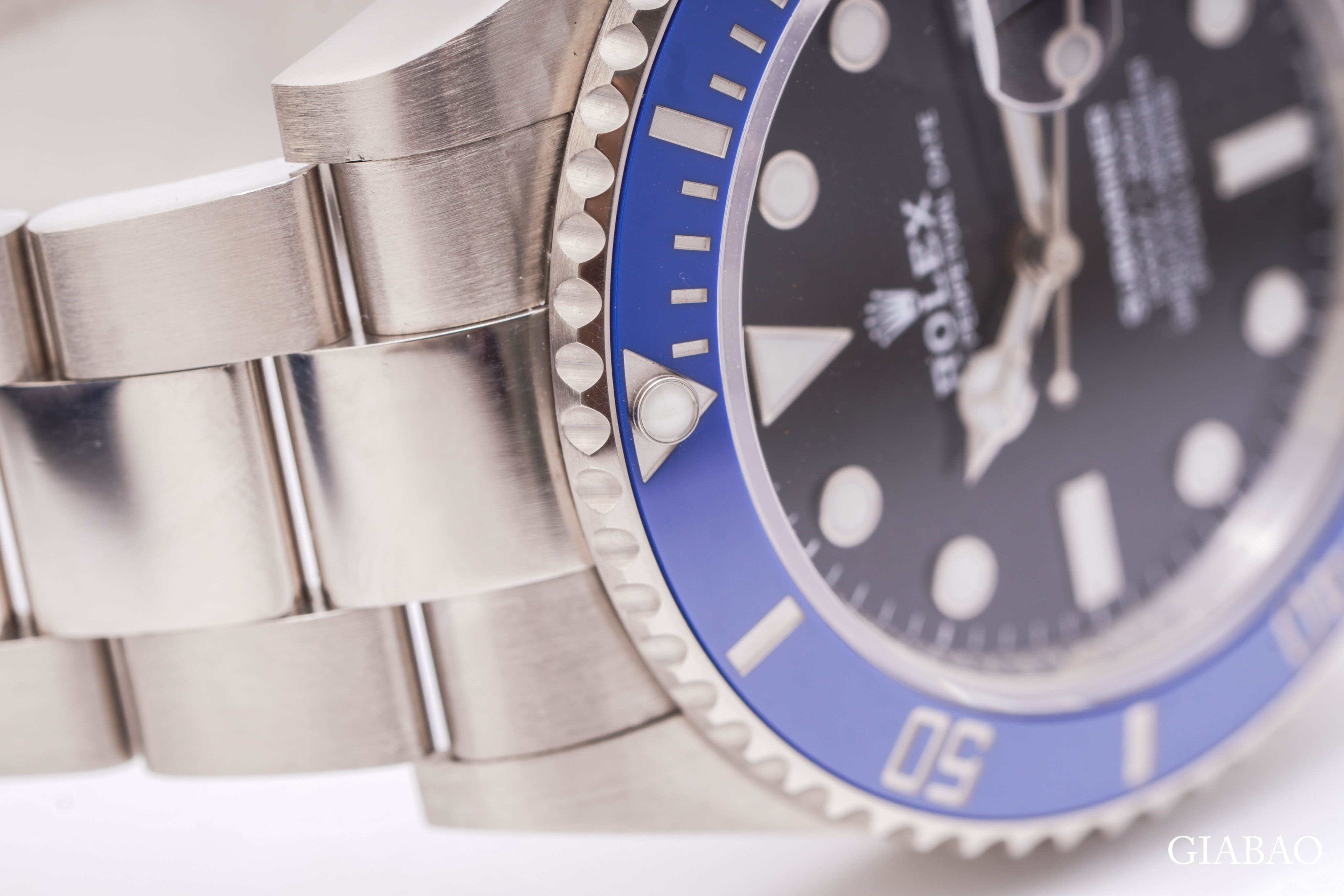 Đồng Hồ Rolex Submariner 126619LB Mặt Số Đen (Like New)