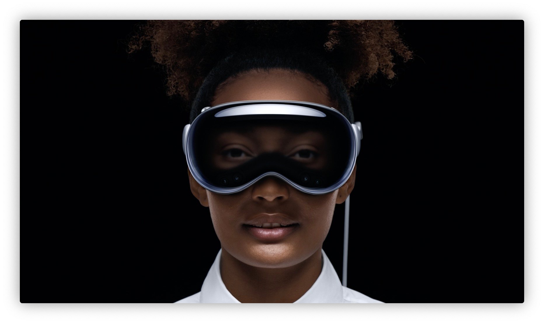 Apple Vision Pro: Kính thực tế tăng cường chính thức ra mắt