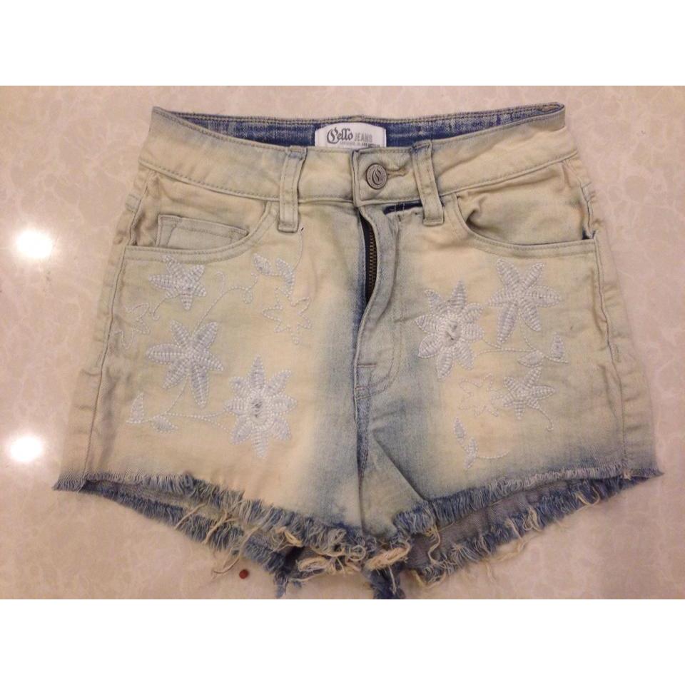 Quần Short Jean rách