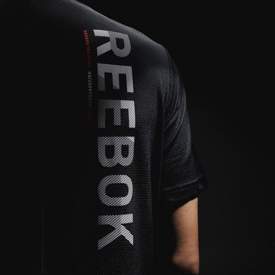 Áo thể thao Rebook Training Essentials