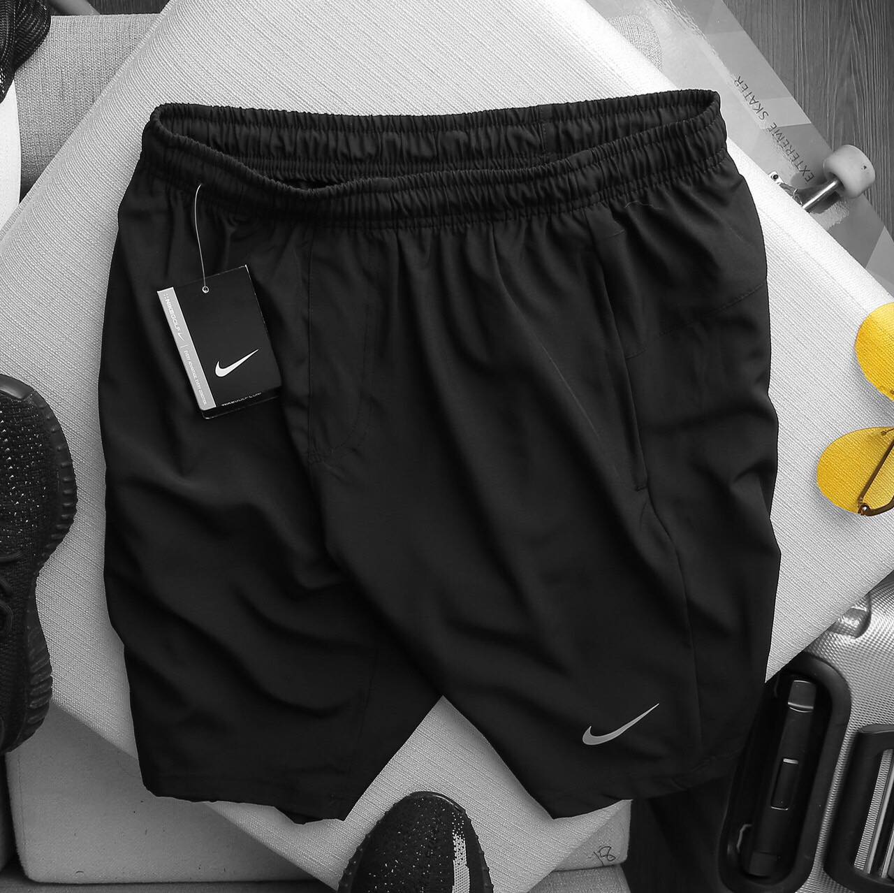 quần thể thao dù mẫu mới