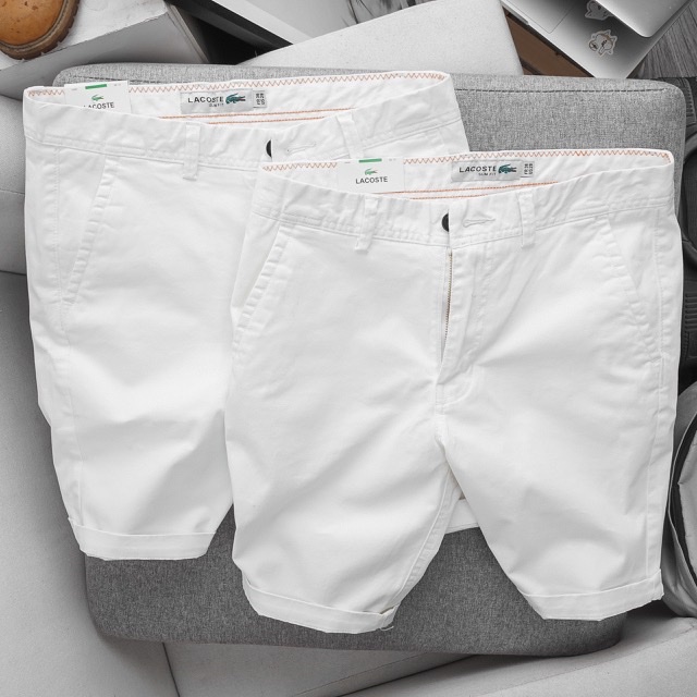 Quần short kaki Lacoste