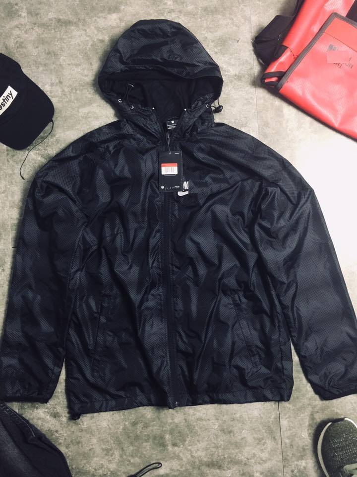 Áo khoác dù nike