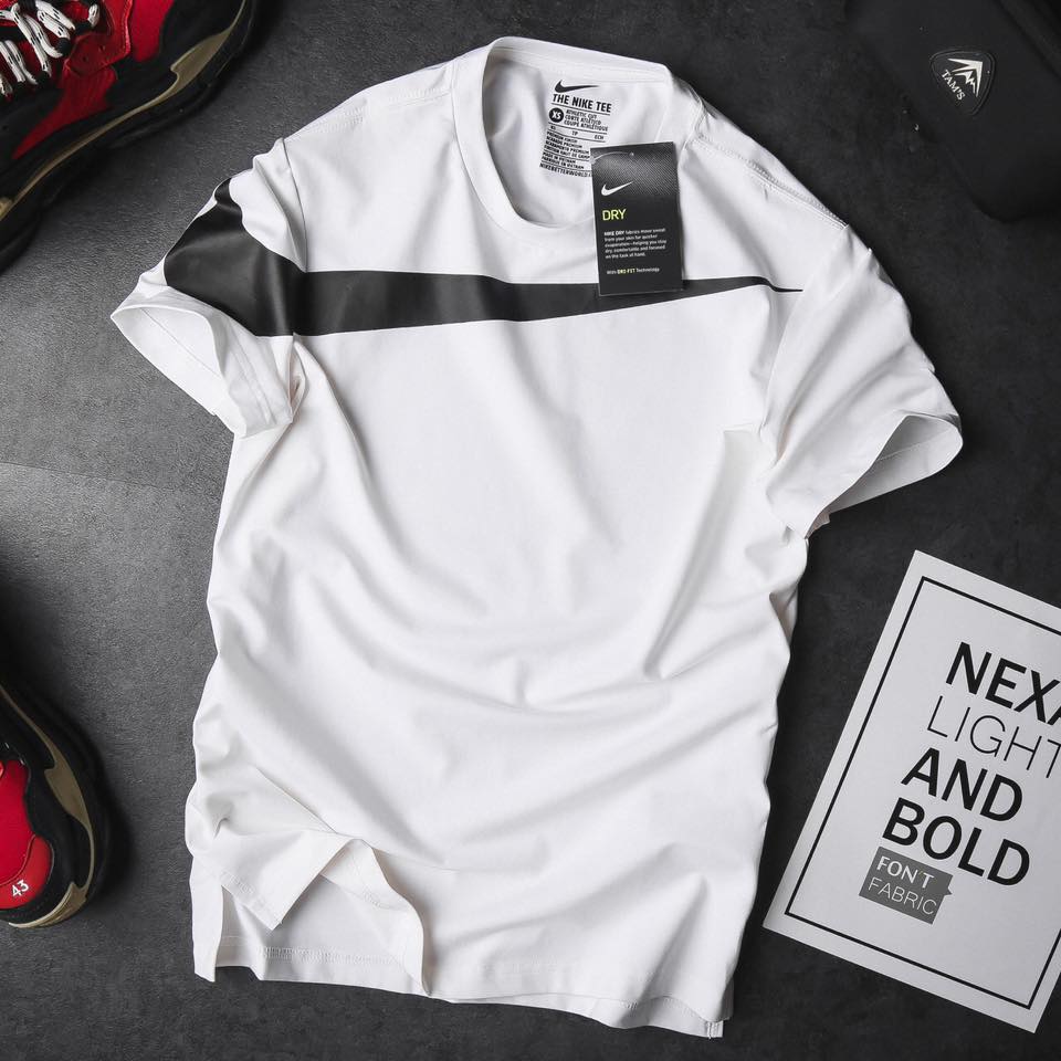 Áo thun Nike 