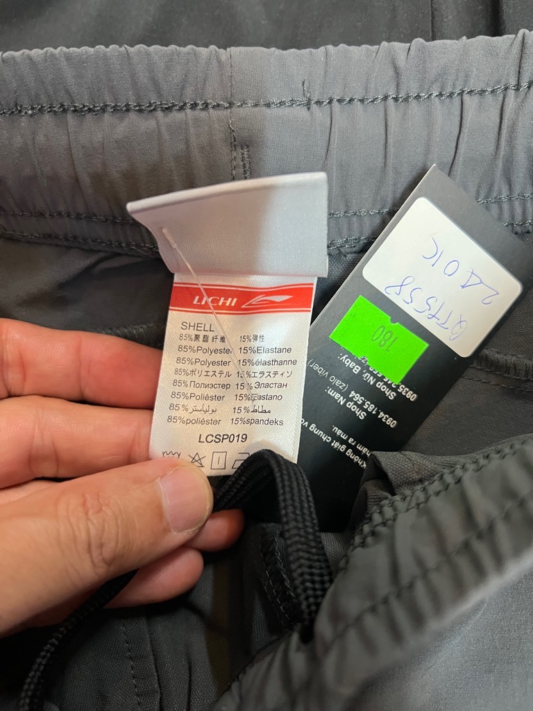 Quần đùi thể thao Lining