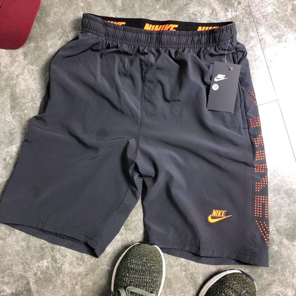 Quần thể thao ngắn