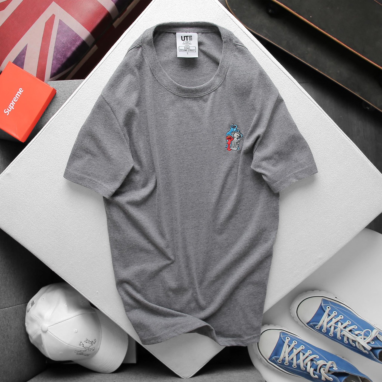 Áo thun coton thêu icon