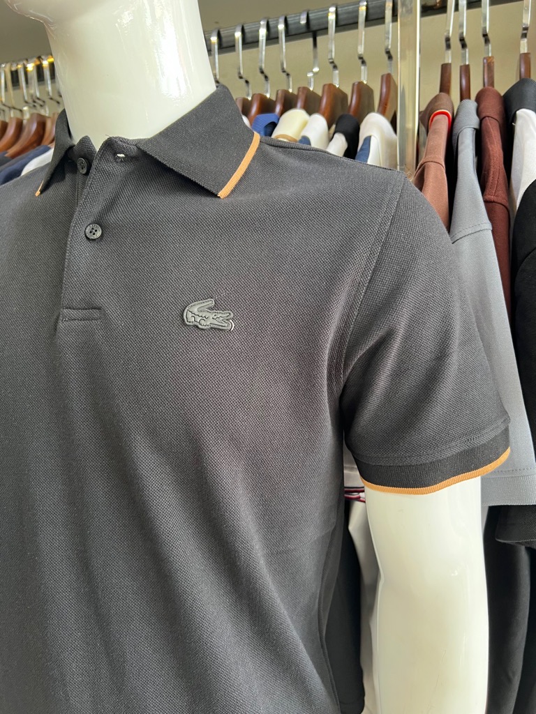 Áo polo Buberry đen mẫu mới Tết 2025