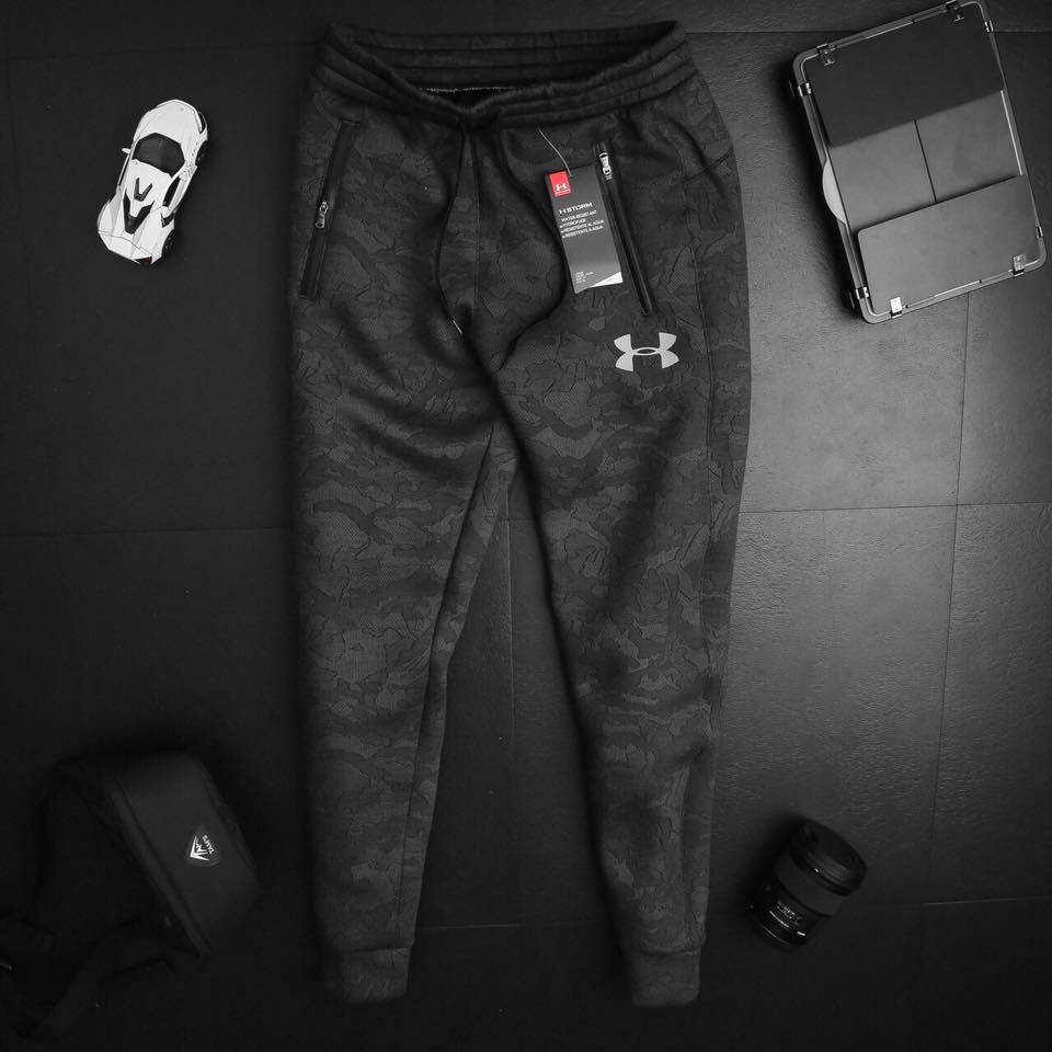 Quần jogger UA