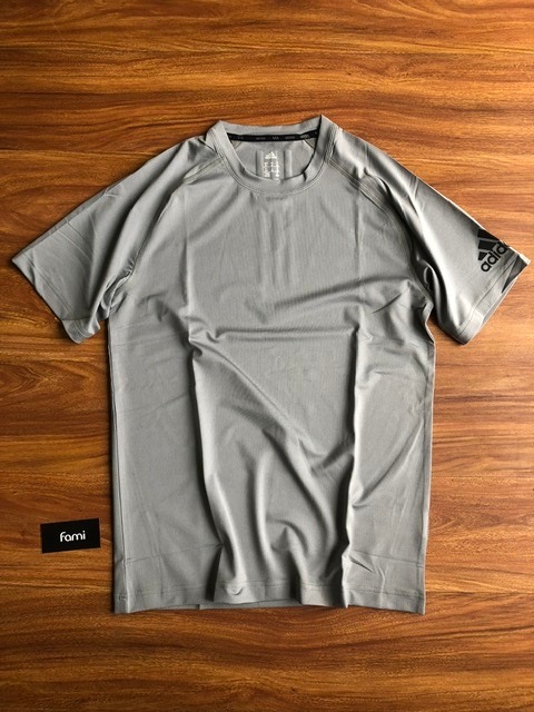 Áo thể thao sale 50% áo thứ 2, tất cả các mẫu