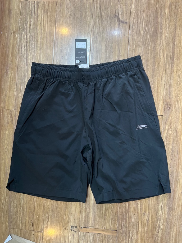 Quần đùi thể thao Lining - Đen