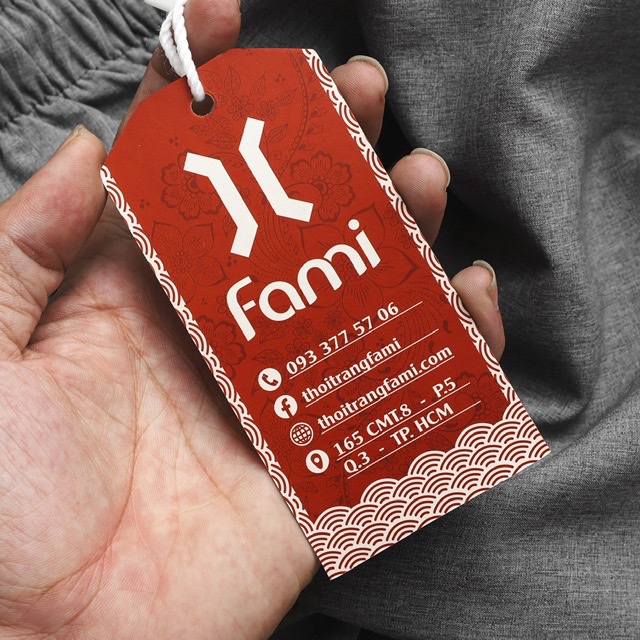 Quần thể thao CAROLLA vải dù có sọc phản quang