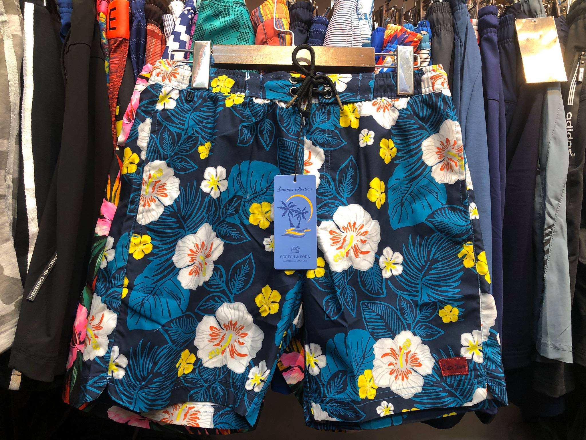 quần short đi biển sale