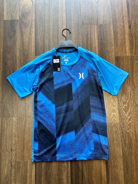 Áo thể thao sale 50% áo thứ 2, tất cả các mẫu