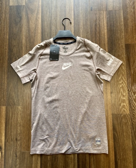 Áo thể thao sale 50% áo thứ 2, tất cả các mẫu