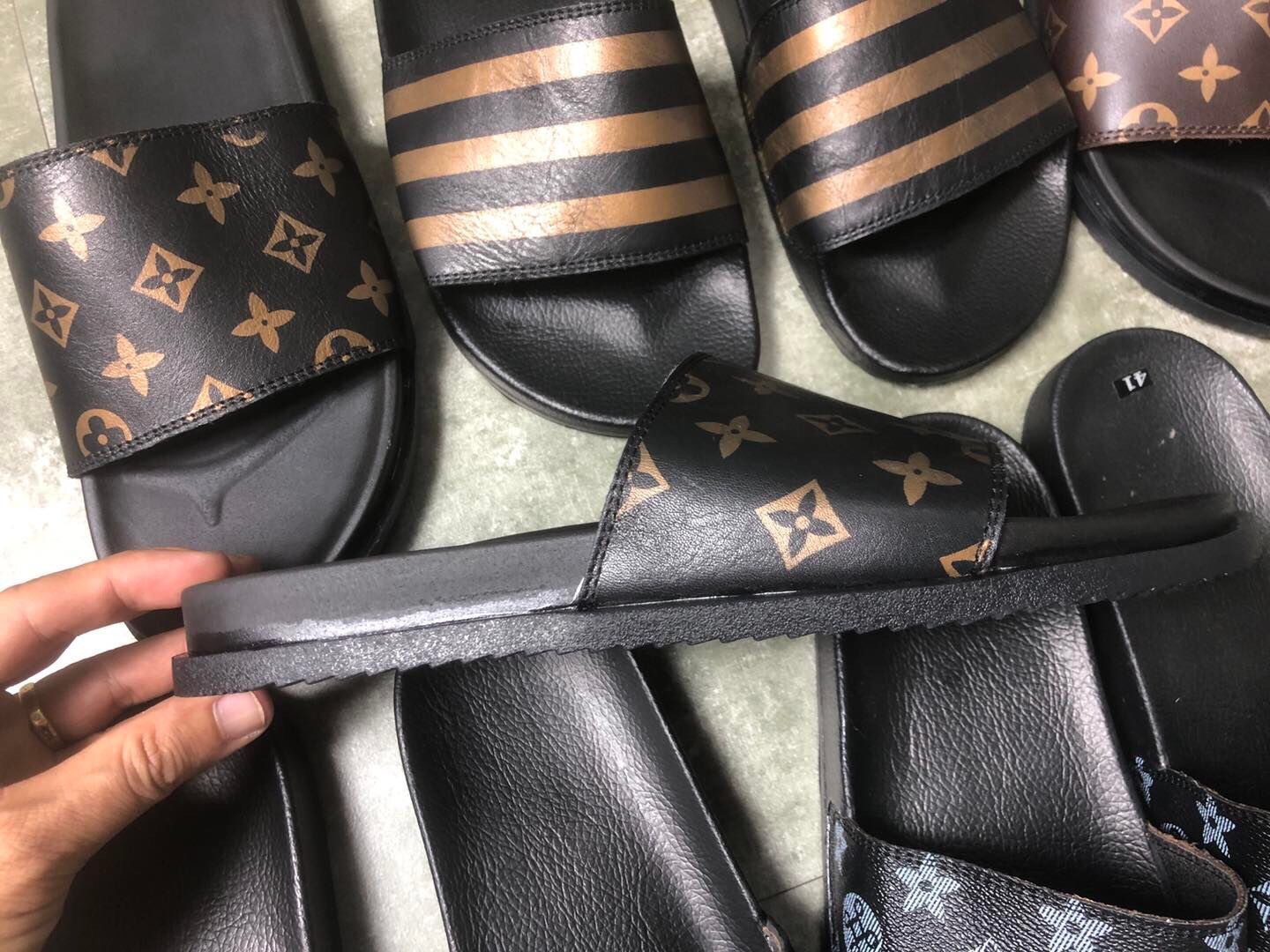 Dép quai ngang đế đúc siêu nhẹ