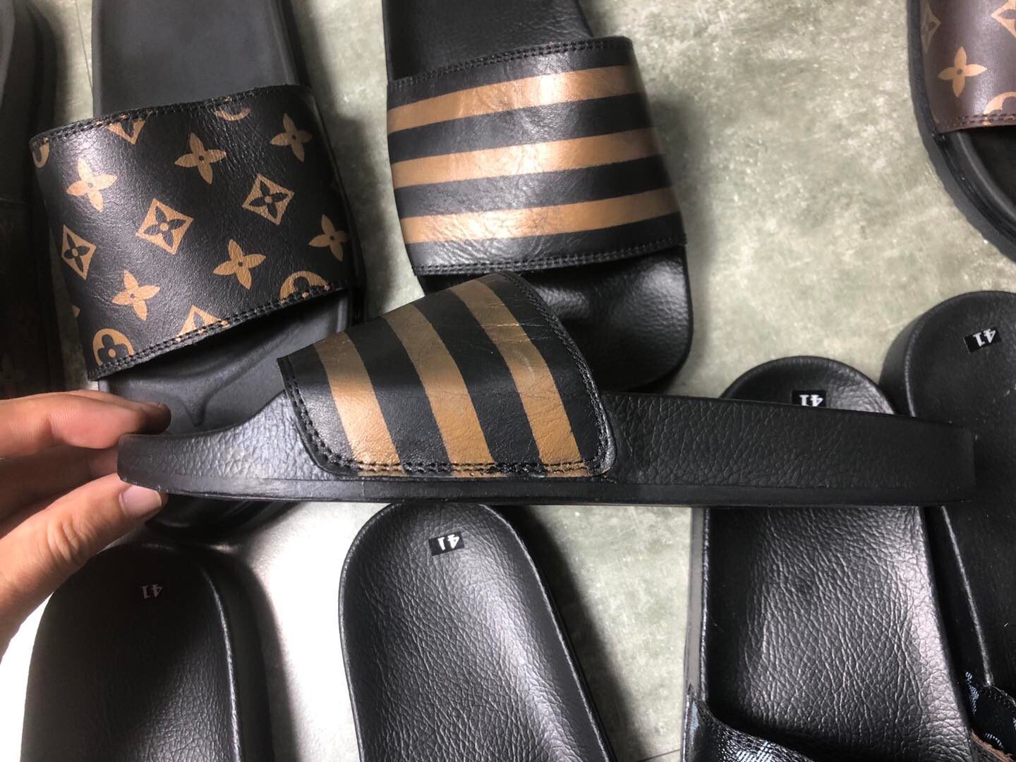 Dép quai ngang đế đúc siêu nhẹ