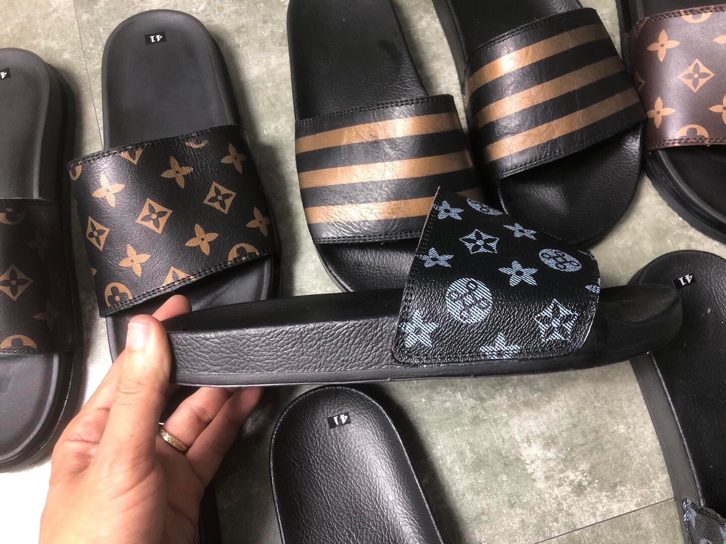 Dép quai ngang đế đúc siêu nhẹ