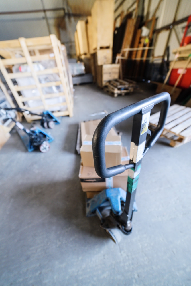Xe nâng pallet