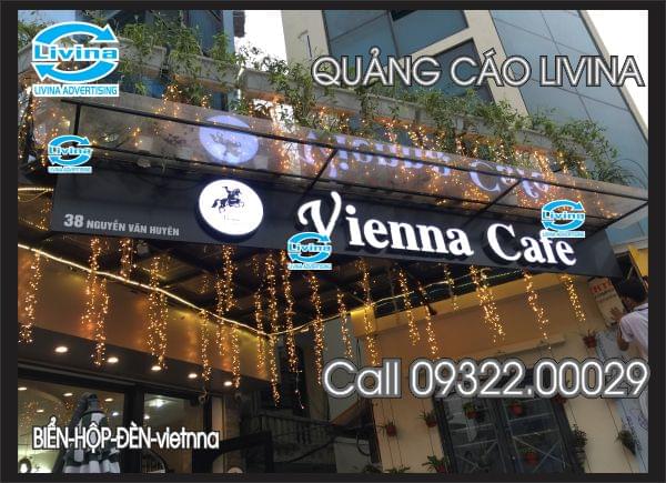 Mẫu biển chữ nổi đẹp cho quán cafe -Vienna Cafe