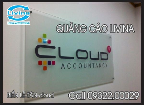 Biển Quầy Lễ Tân cloude