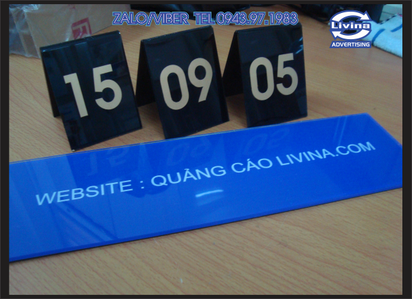 Biển số bàn chữ A màu đen