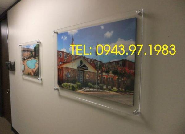 Khung mica treo tường-khung poster Kích thước 120x60 (cm)