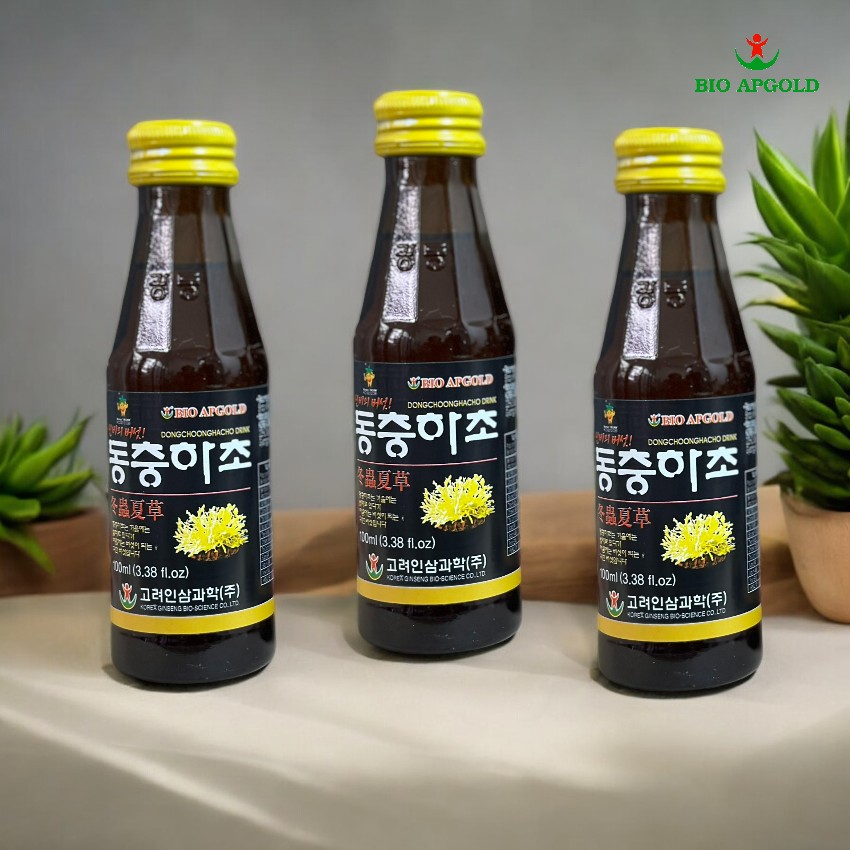 nước đông trùng hạ thảo dạng chai 100ml 