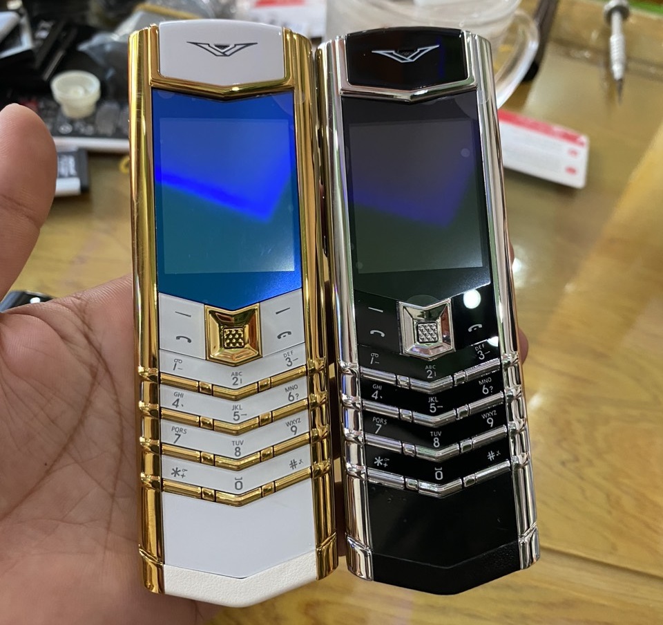 Điện thoại Vertu rep V10