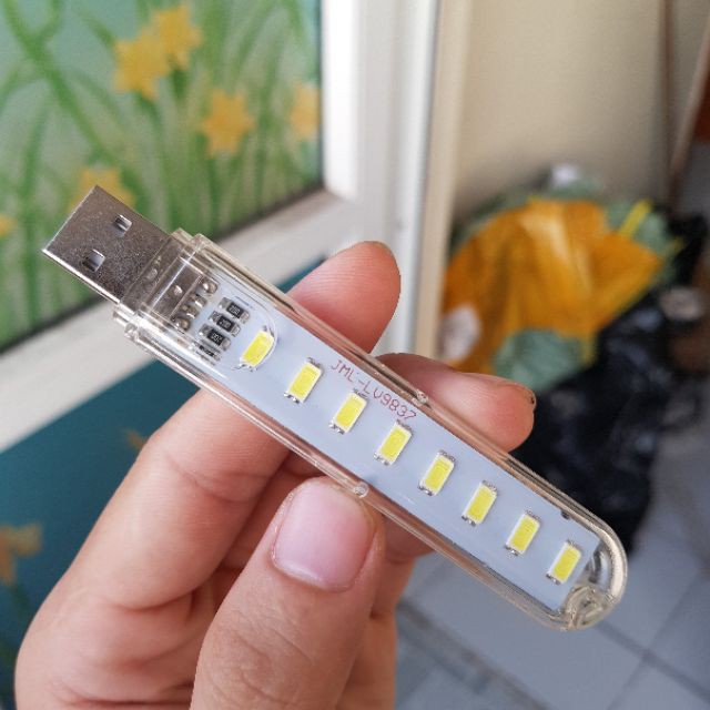 Đèn USB led 8 bóng siêu sáng